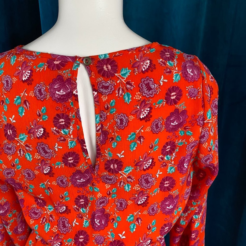Peach Love California Floral Surplice Romper in Red - Picture 8 of 8